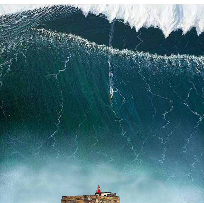 Onda Gigante na Nazaré: a maior onda surfada!